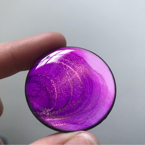 Phone Grips! - Picture 5 of 14